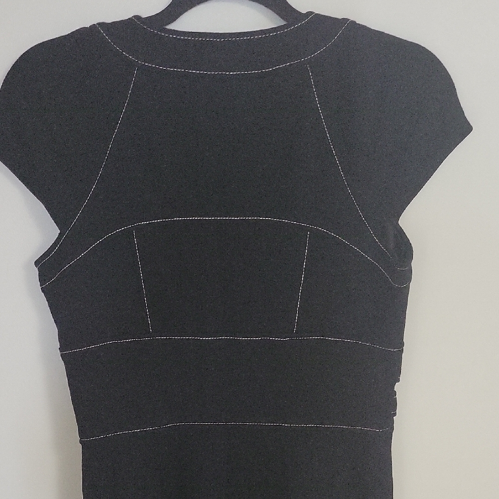 Laundry By Shelli Segal Black V Neck  White Stitching Bodycon Mini Dress Size 8 - Picture 9 of 13